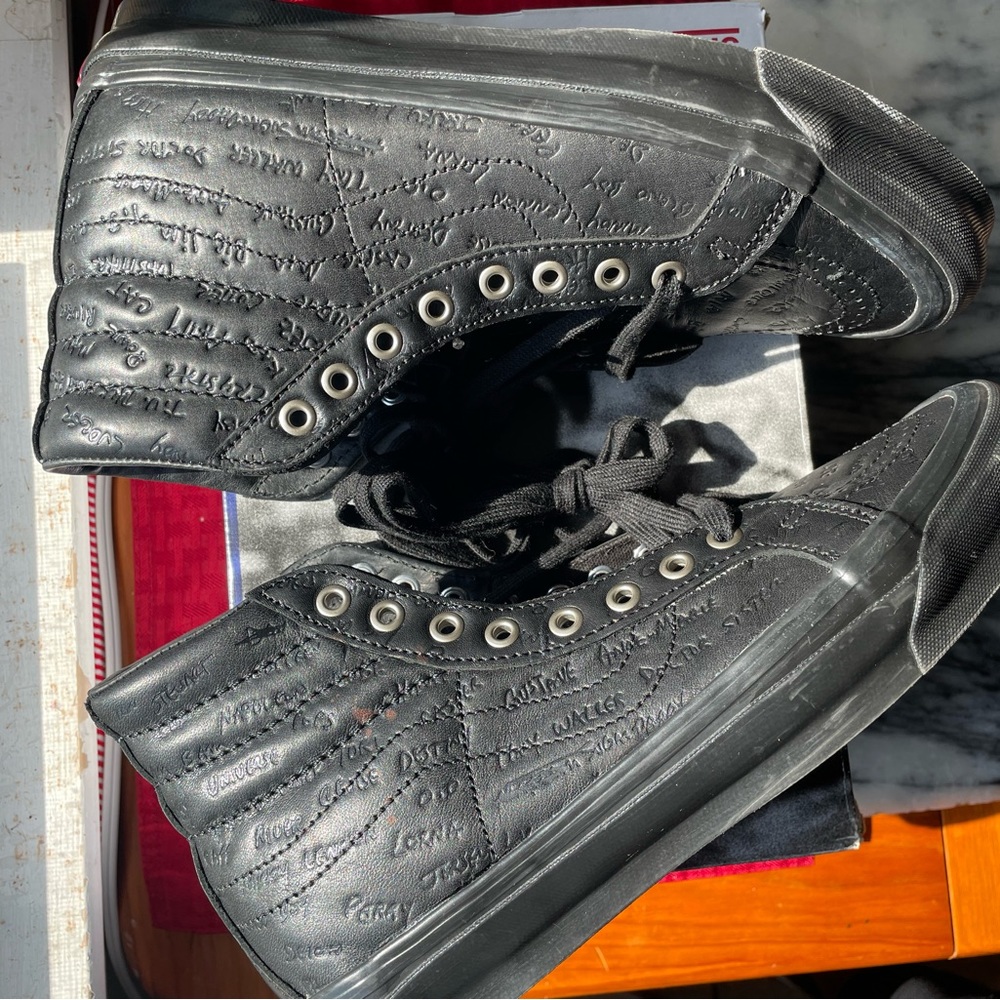 Vans Limited Edition Jim Goldberg {Raised by Wolves} Mens 8.5/Womens 10.